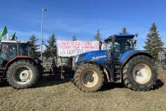 Presidio degli agricoltori nei pressi del casello di Bettolle in Valdichiana Arezzo